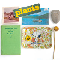 3P4 x Peanuts® - Snoopy Wildflowers Vintage-Style Tray - Parkette.