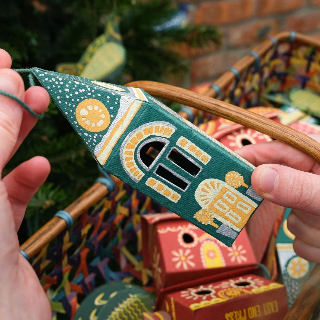 Winter Steeple Screen-Printed Board Decoration