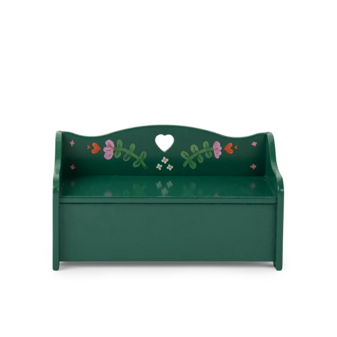 Les Minouchkas Wooden Caravan