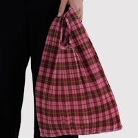 Pleated Baggu - Azalea Pink Tartan