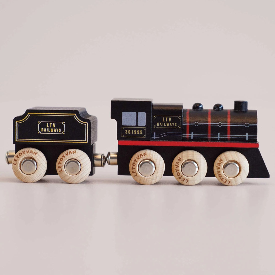 GT295 — Francis Wood Train Engine
