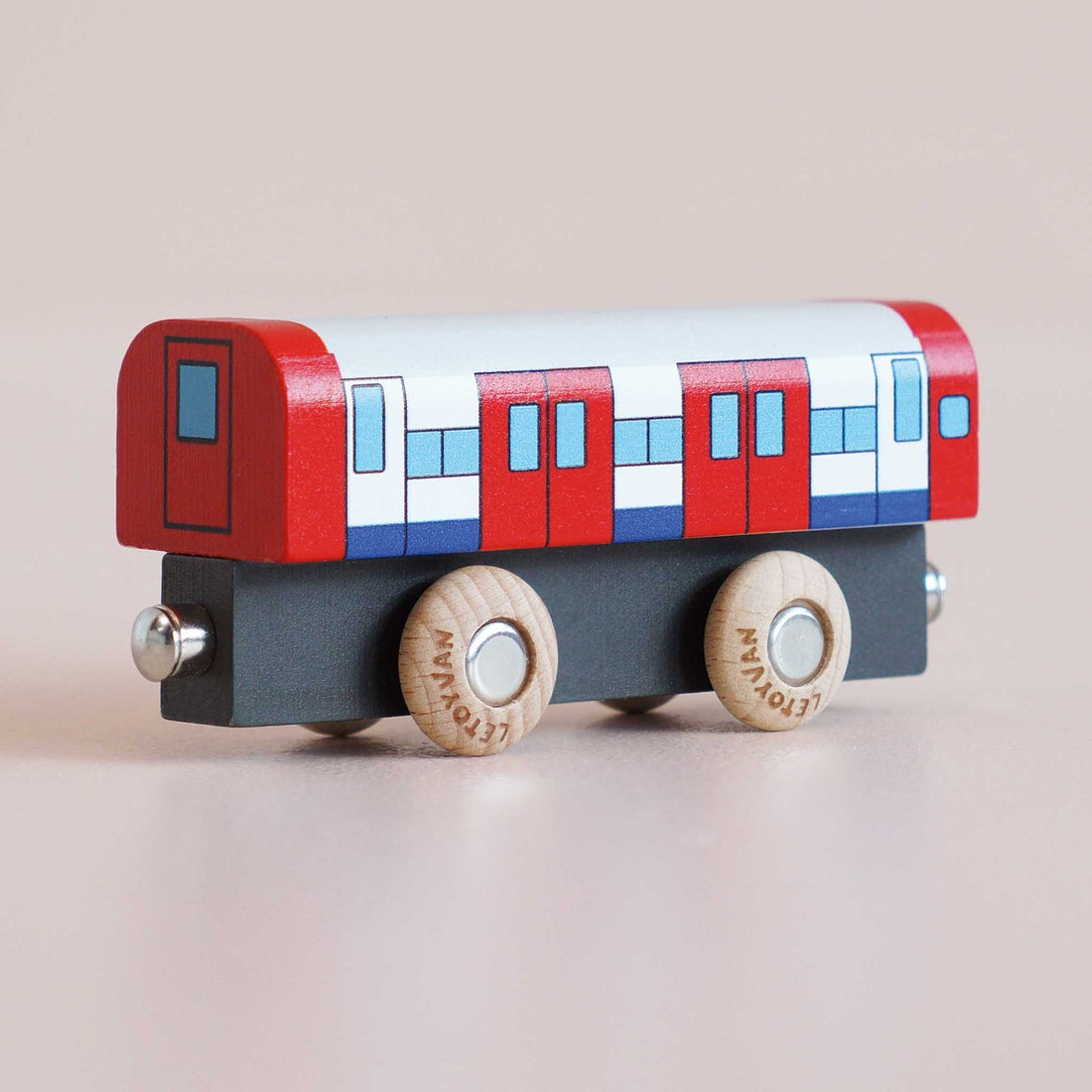 GT290 — Tim Wood Passenger Train Car