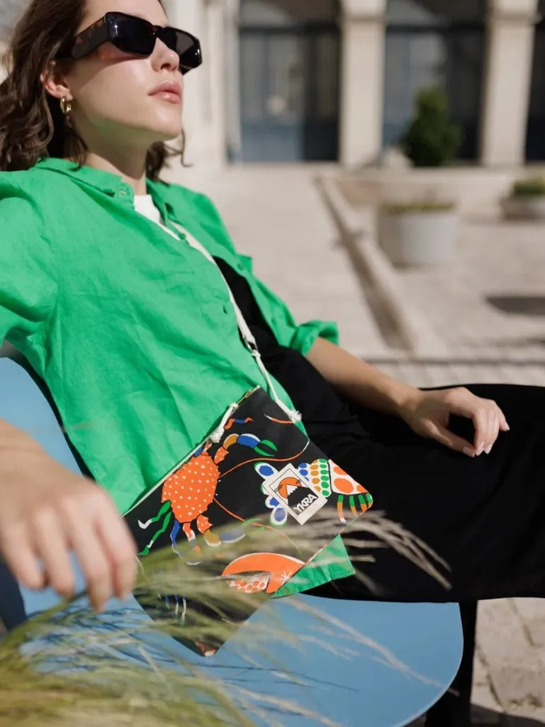 Magic Sealife Side Pouch - Parkette.