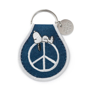 3P4 x Peanuts® - Snoopy Peace Patch Keychain - Parkette.